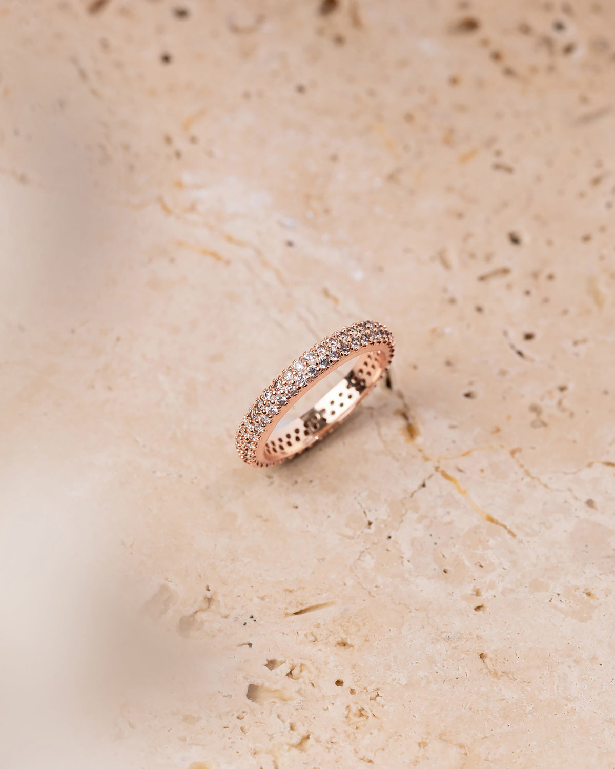 Anello Mía · 17